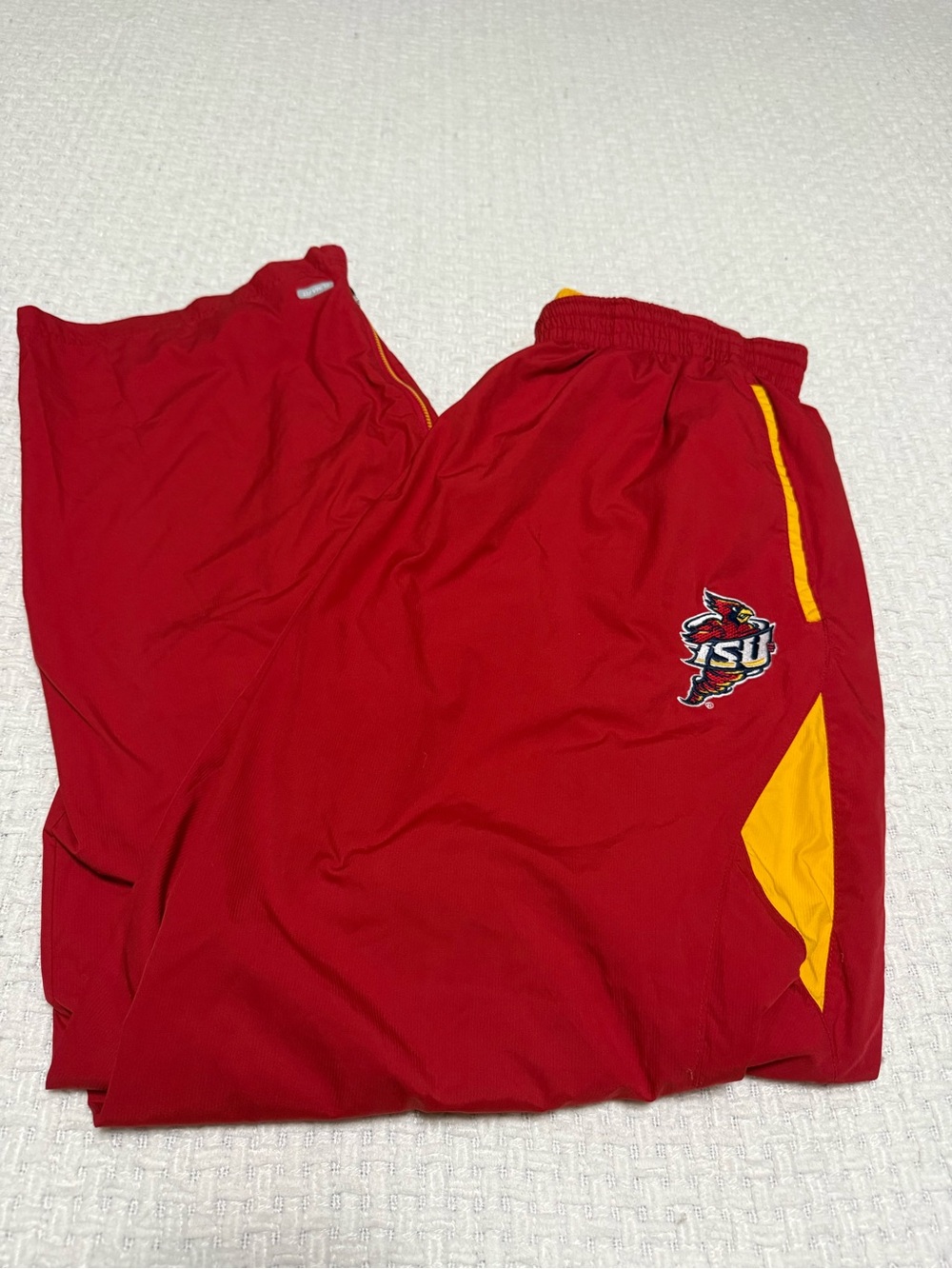 Nike Iowa State Cyclones vintage red windbreaker pants, men’s XL ❤️💛🌪️
